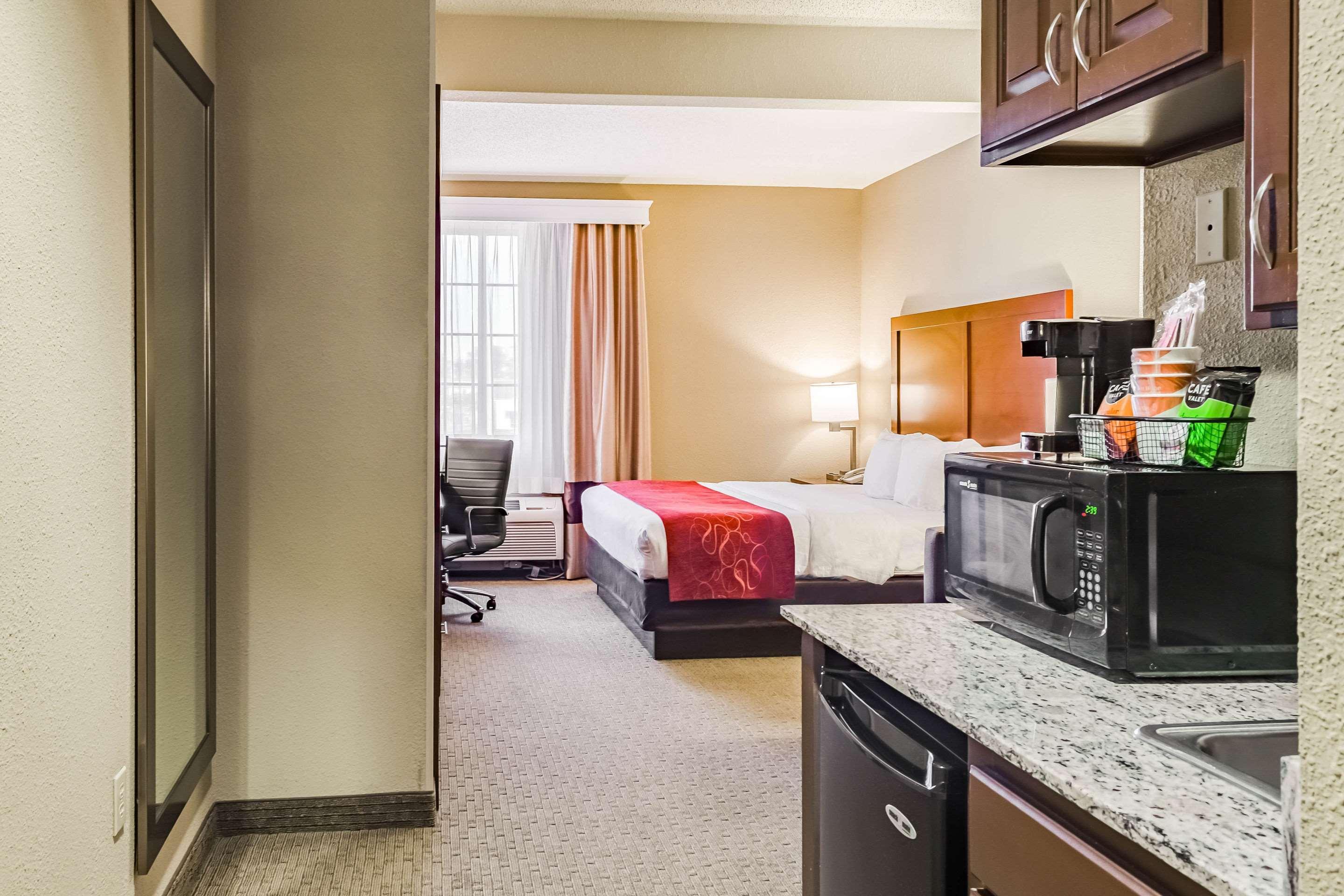 คอมฟอร์ท สวีทส์ Hotel แฮตตีส์เบิร์ก ภายนอก รูปภาพ